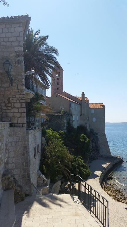 Guesthouse Mira Rab Town Exterior photo